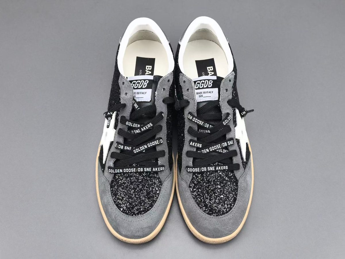 Golden Goose Super-Star Modelo 17
