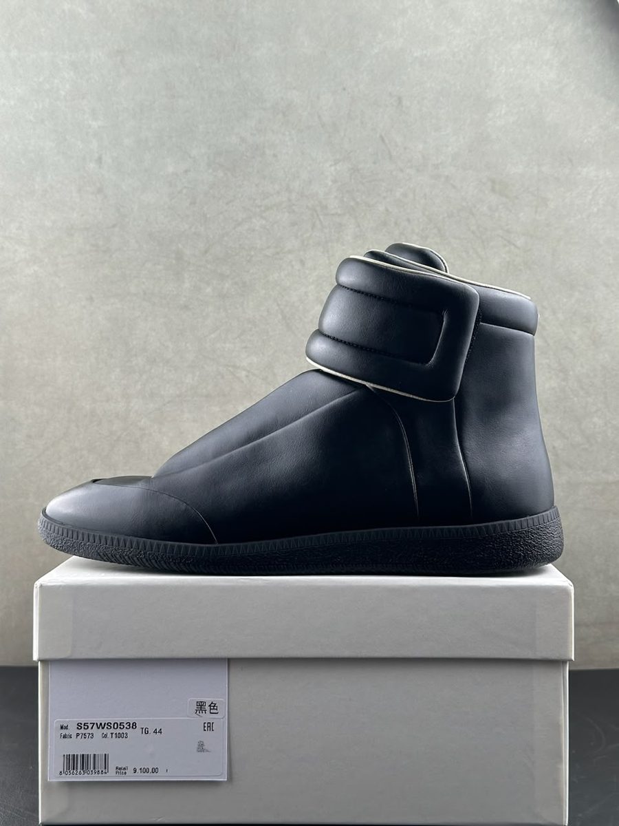 Maison Margiela Two-Layer Leather Modelo 10