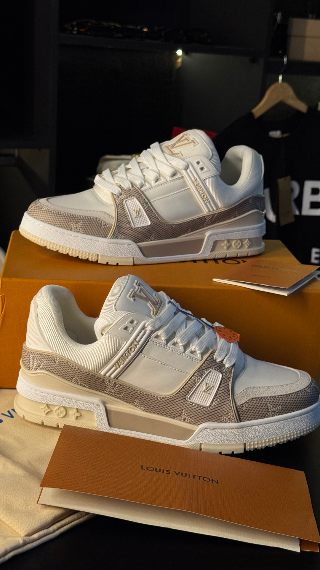 Tênis Louis Vuitton Trainer Bege