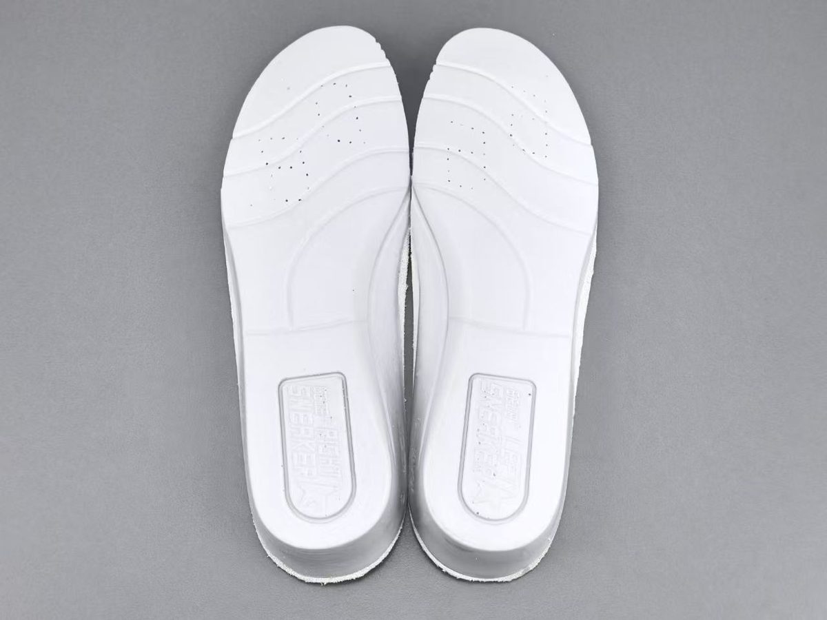 Golden Goose Super-Star Modelo 17