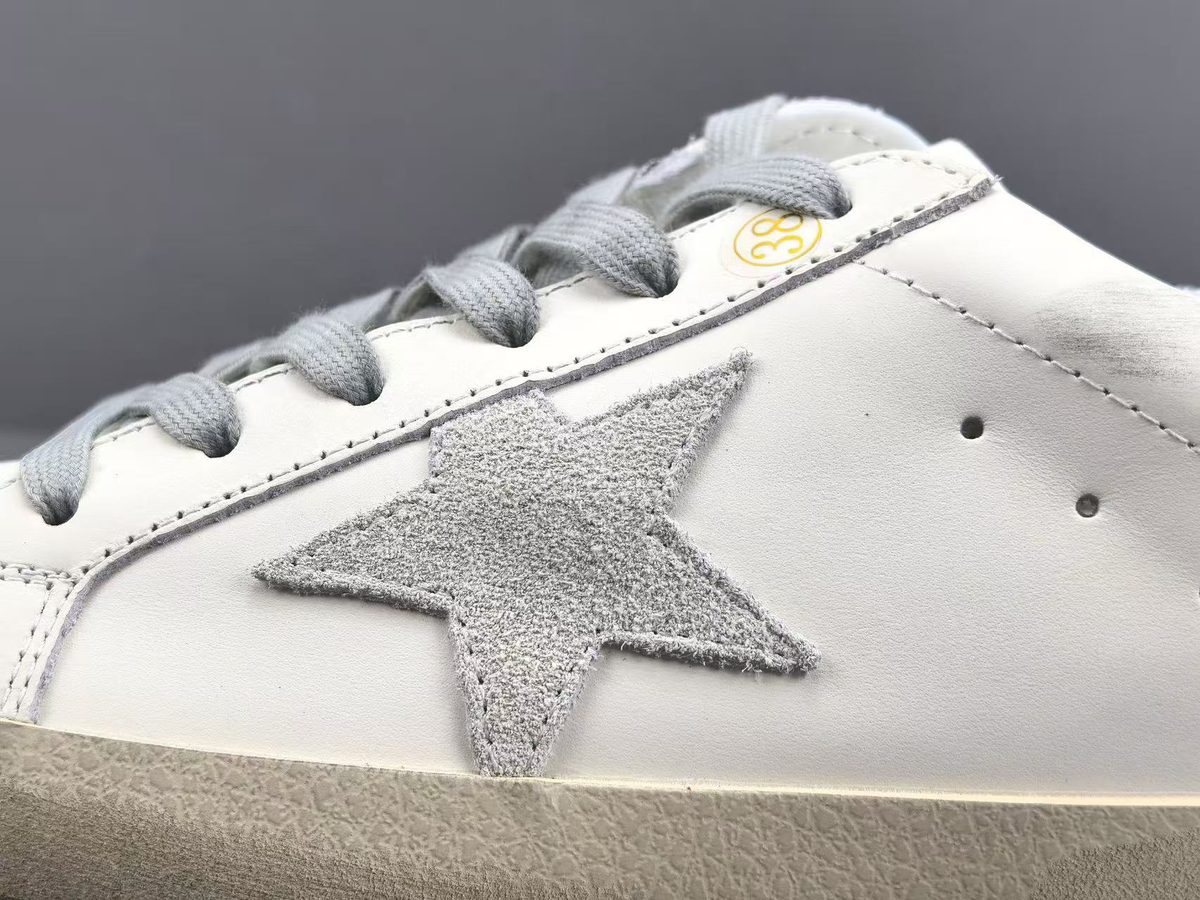 Golden Goose Super-Star Modelo 09
