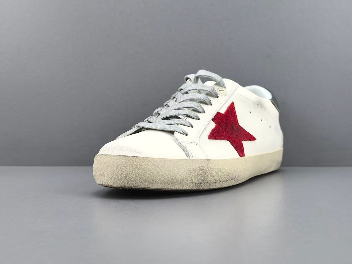 Golden Goose Super-Star Modelo 02