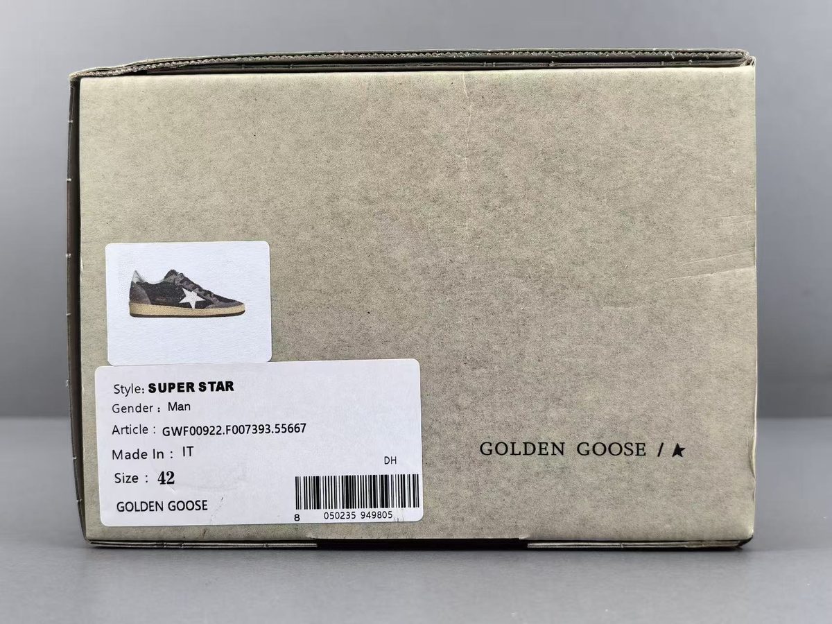 Golden Goose Super-Star Modelo 17