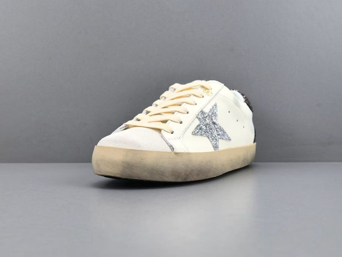 Golden Goose Super-Star Modelo 13