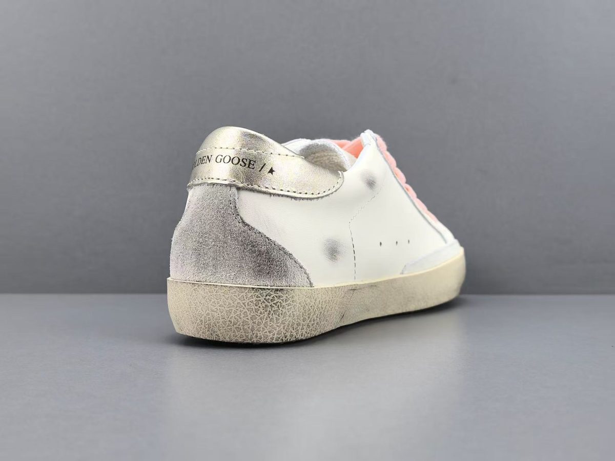Golden Goose Super-Star Modelo 16