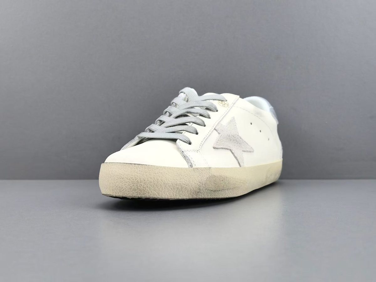 Golden Goose Super-Star Modelo 09