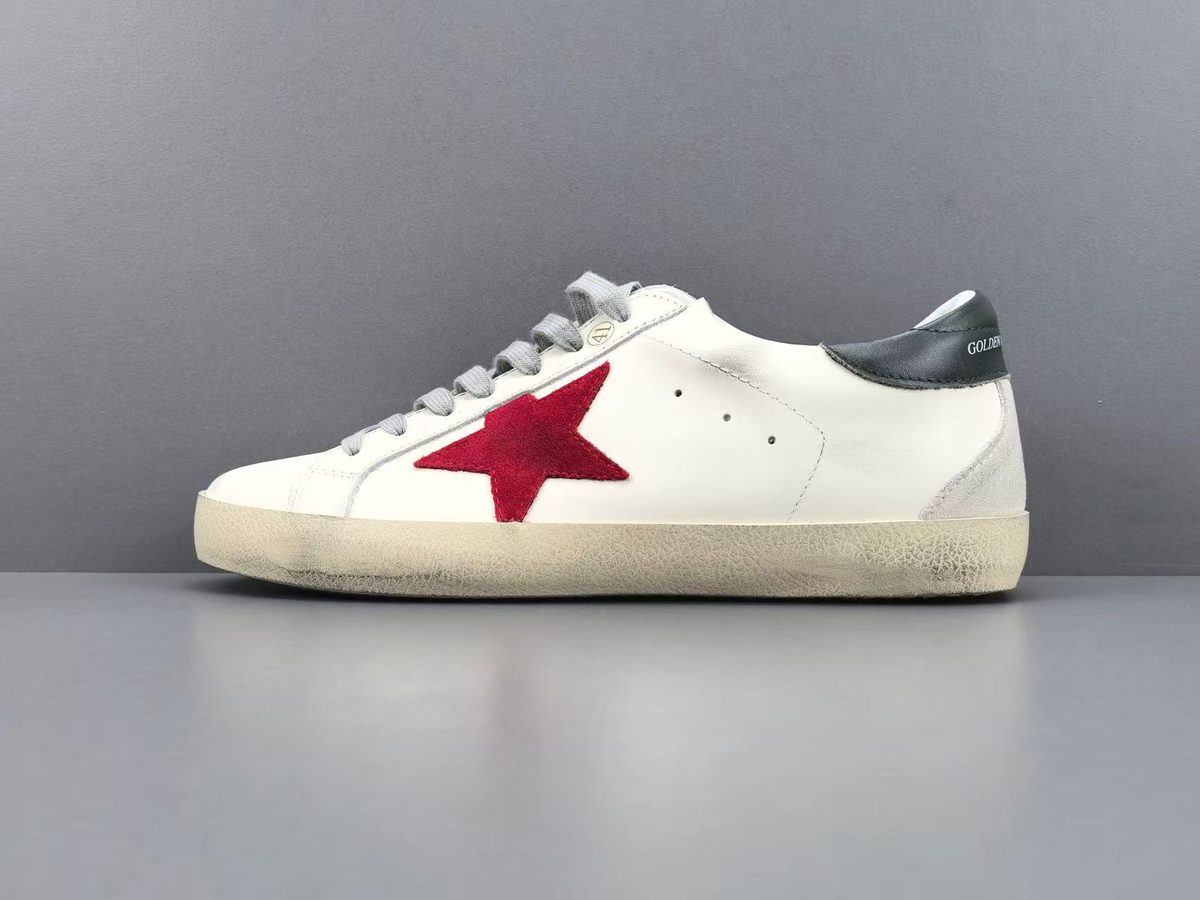 Golden Goose Super-Star Modelo 02