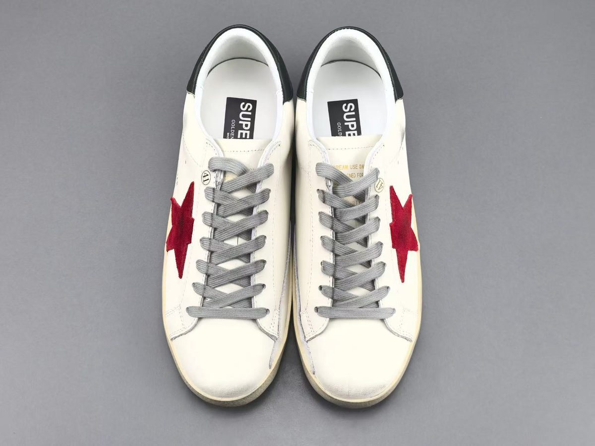 Golden Goose Super-Star Modelo 02