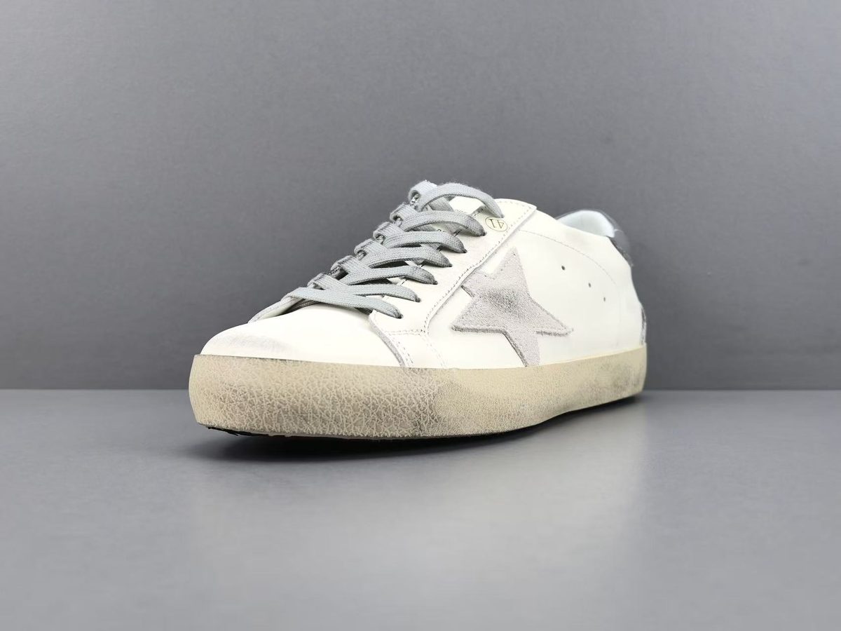 Golden Goose Super-Star Modelo 06