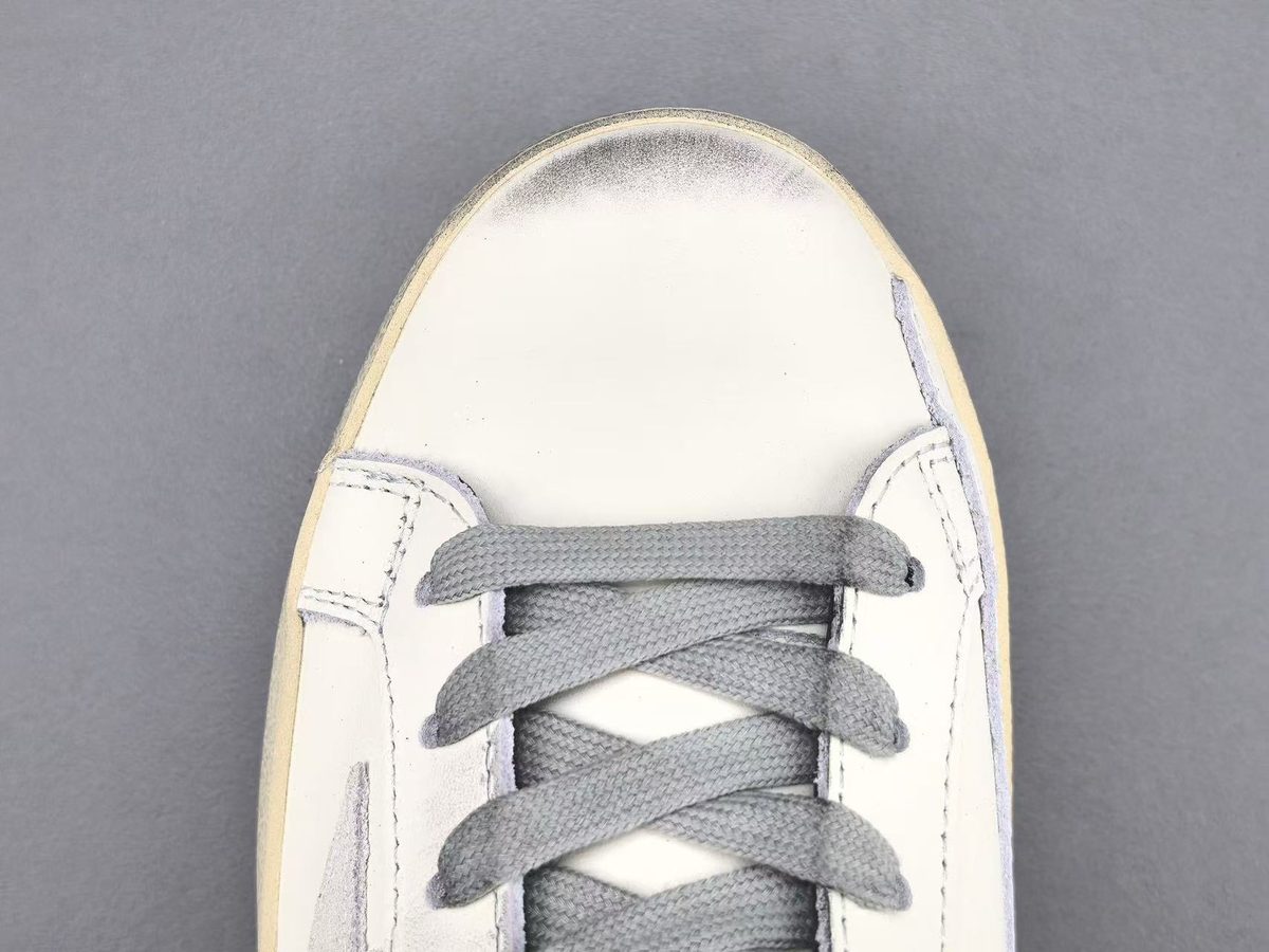 Golden Goose Super-Star Modelo 10