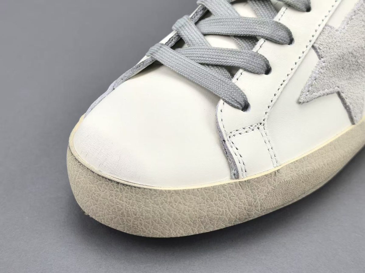 Golden Goose Super-Star Modelo 09