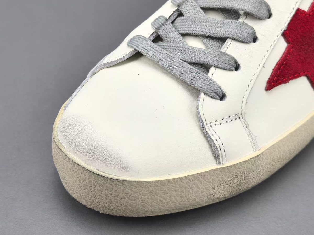 Golden Goose Super-Star Modelo 02