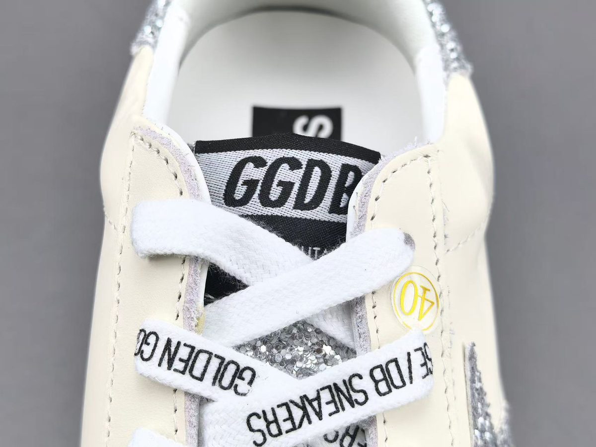 Golden Goose Super-Star Modelo 04